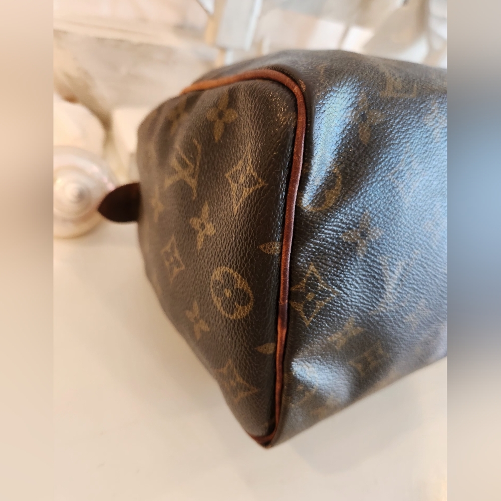 Authentic Vintage Louis Vuitton Speedy 25 Brown Monogram Handbag - Picture 13 of 16